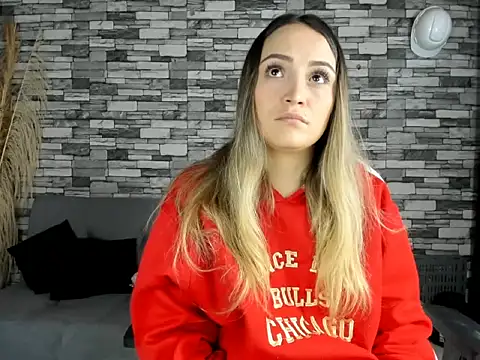 Snapshot of cindy_love2 chatting on October 2025 05:09:01 PM cindy love2 online show from October 2025 05:09:01 PM