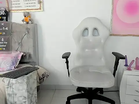 Snapshot of cindy_love2 chatting on December 2025 02:03:01 PM cindy love2 online show from December 2025 02:03:01 PM