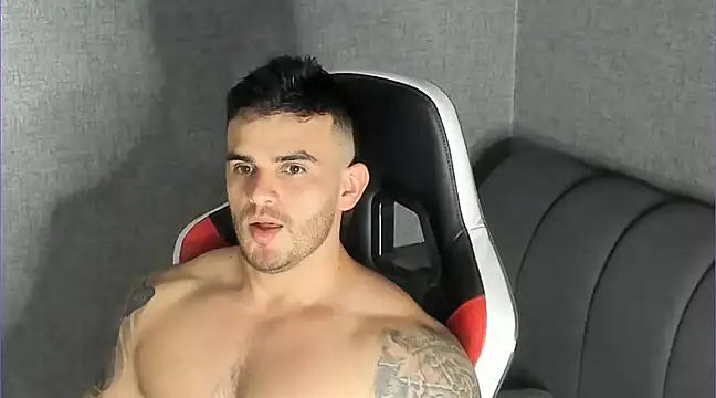 Ricardogo19 online show from March 2025 11:22:02 PM