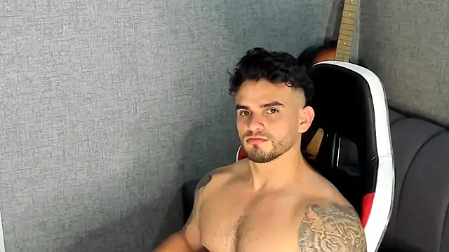 Ricardogo19 online show from September 2025 12:25:01 AM