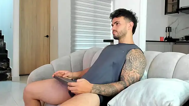 Ricardogo19 online show from February 2026 01:10:01 PM