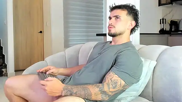 Ricardogo19 online show from March 2026 10:07:01 PM