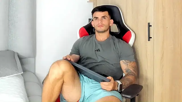Ricardogo19 online show from May 2026 06:56:02 PM