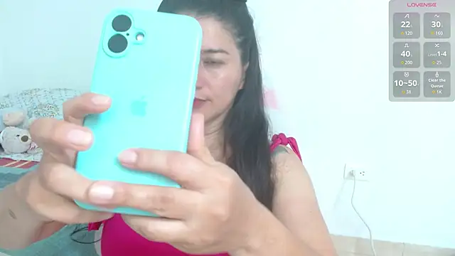 Emelyross  online show from December 2025 04:14:02 PM