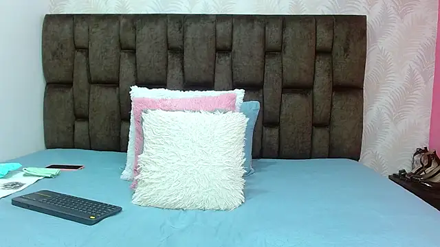 JuanitaDelMar online show from February 2025 03:18:02 AM