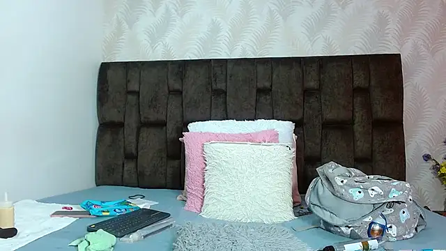 JuanitaDelMar online show from October 2025 01:01:01 PM