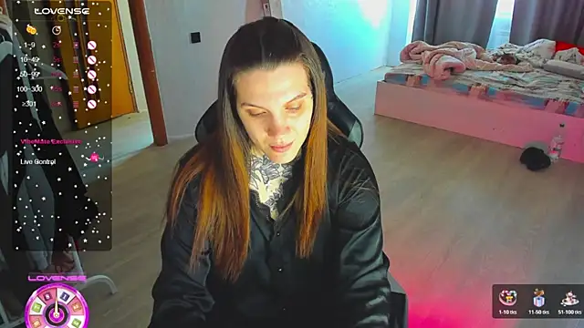 Snapshot of AizaRose chatting on February 2026 07:58:02 AM AizaRose online show from February 2026 07:58:02 AM