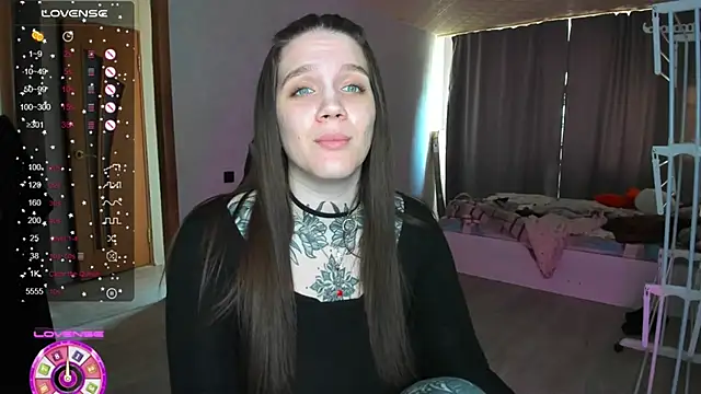 Snapshot of AizaRose chatting on February 2026 03:46:02 AM AizaRose online show from February 2026 03:46:02 AM