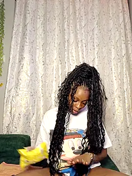 C-yoyo online show from April 2026 06:43:01 PM