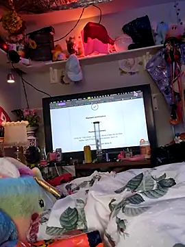 gurlnips online show from February 2025 08:30:01 PM