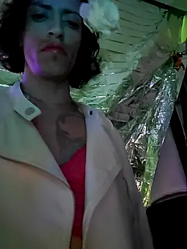 gurlnips online show from March 2025 08:28:02 AM