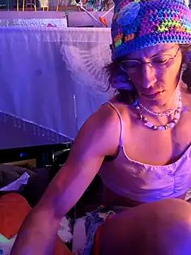 gurlnips online show from September 2025 10:03:02 PM