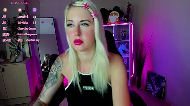 Snapshot of Mermaid_N chatting on June 2026 01:28:02 AM Mermaid N online show from June 2026 01:28:02 AM