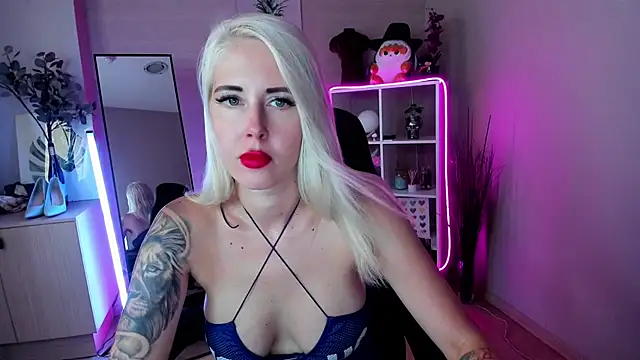 Snapshot of Mermaid_N chatting on June 2026 01:38:02 AM Mermaid N online show from June 2026 01:38:02 AM