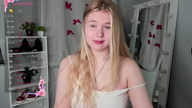 Rebecca Kelly online show from March 2025 06:32:01 PM