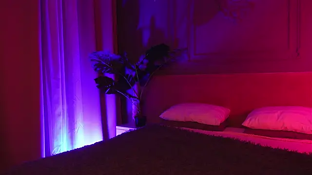 Snapshot of Liv_Fay chatting on November 2025 02:29:02 PM Liv Fay online show from November 2025 02:29:02 PM