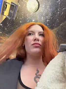 Snapshot of Liv_Fay chatting on February 2026 12:42:02 PM Liv Fay online show from February 2026 12:42:02 PM