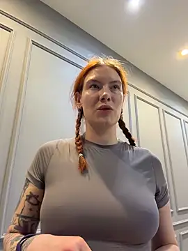 Snapshot of Liv_Fay chatting on March 2026 12:43:01 PM Liv Fay online show from March 2026 12:43:01 PM