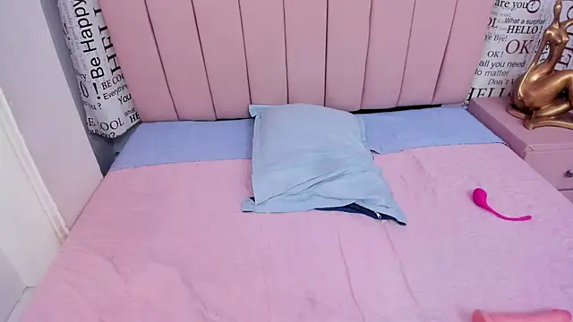 Karoly Ocampo online show from February 2025 02:08:02 AM