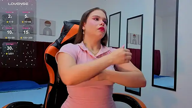 Karoly Ocampo online show from October 2025 04:14:01 AM