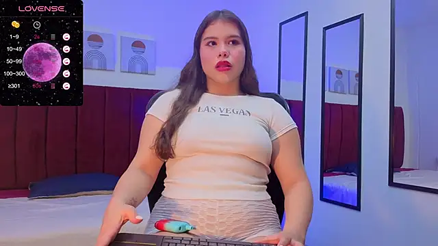 Karoly Ocampo online show from November 2025 04:12:02 AM