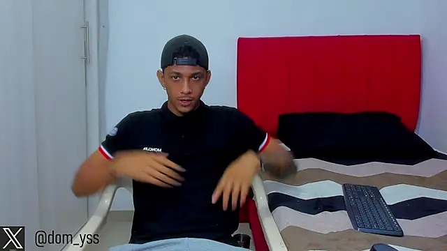 dominic smith  online show from February 2025 11:00:02 PM