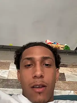 dominic smith  online show from December 2025 09:31:02 PM