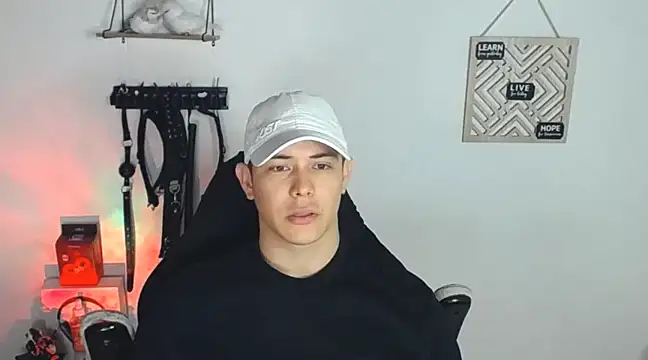 Alan hadid1 online show from January 2025 06:46:01 PM