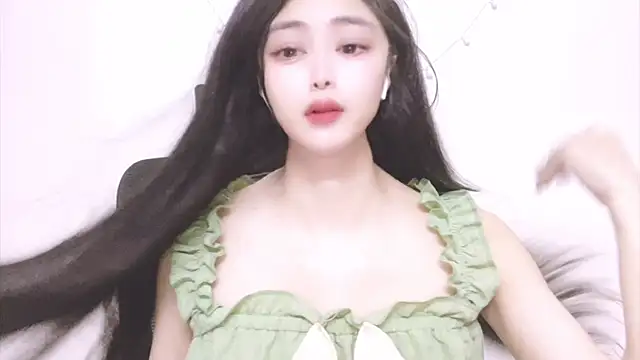 ---MIA--- online show from September 2025 02:31:02 PM