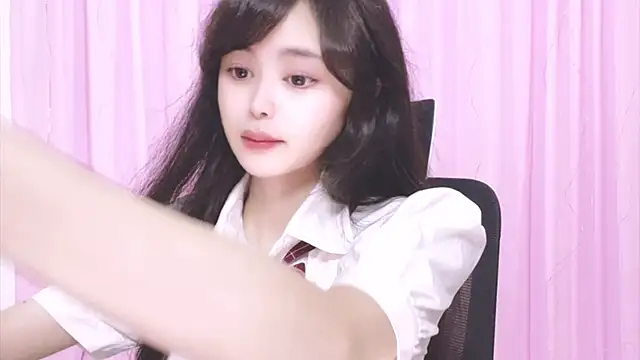 ---MIA--- online show from October 2025 02:14:01 PM