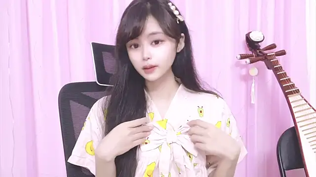 ---MIA--- online show from October 2025 02:04:01 PM