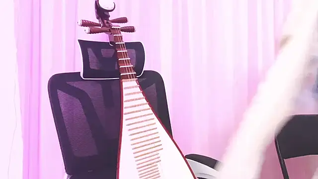 ---MIA--- online show from November 2025 02:17:01 PM