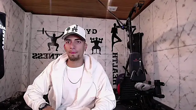 DrakeNeumann online show from September 2025 03:50:02 AM