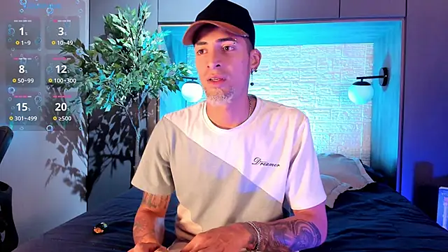 DrakeNeumann online show from October 2025 03:29:02 AM