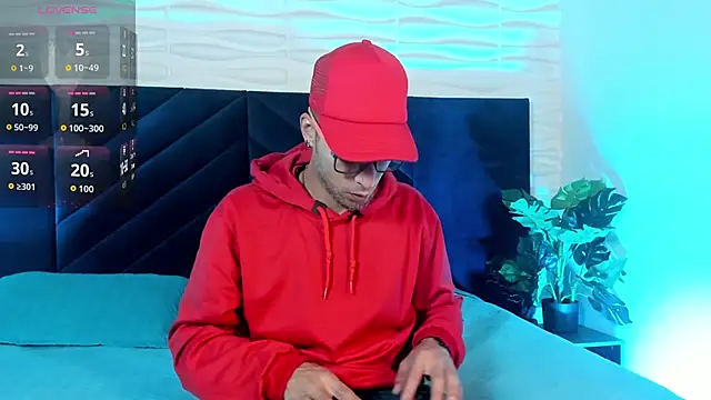Snapshot of DrakeNeumann chatting on April 2026 04:10:02 AM DrakeNeumann online show from April 2026 04:10:02 AM