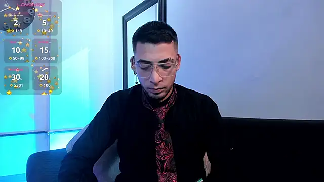 Snapshot of DrakeNeumann chatting on May 2026 03:36:01 AM DrakeNeumann online show from May 2026 03:36:01 AM