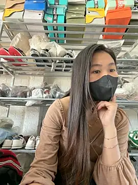 Snapshot of Tina_995 chatting on November 2025 06:23:02 AM Tina 995 online show from November 2025 06:23:02 AM