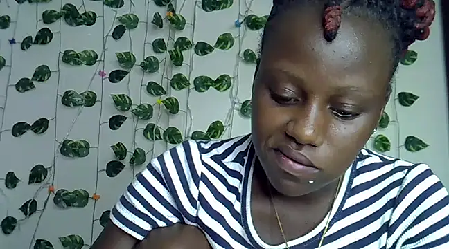 Snapshot of sexybree_ chatting on February 2025 06:17:01 PM sexybree online show from February 2025 06:17:01 PM