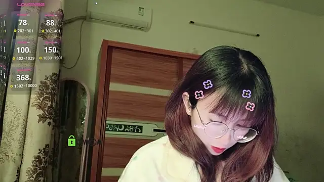 Lili 666 online show from January 2025 04:43:01 PM