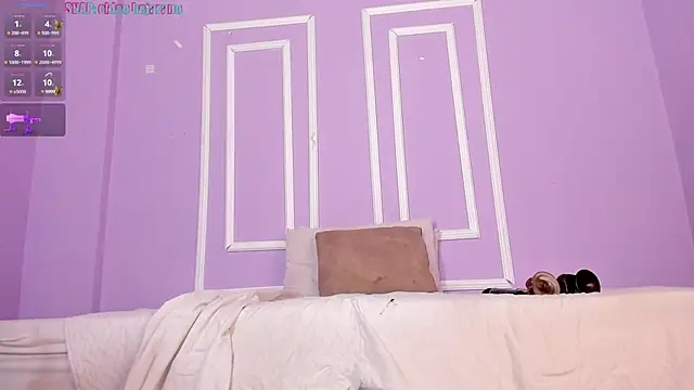 Snapshot of Chleo__ chatting on February 2025 04:00:01 PM Chleo online show from February 2025 04:00:01 PM