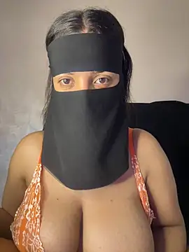 Snapshot of Narimane_maroc chatting on June 2026 02:32:02 AM Narimane maroc online show from June 2026 02:32:02 AM