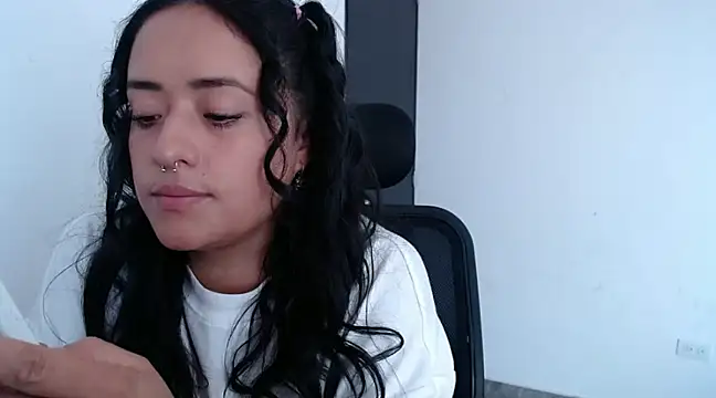 Snapshot of jjulietha95 chatting on January 2025 02:39:01 PM jjulietha95 online show from January 2025 02:39:01 PM