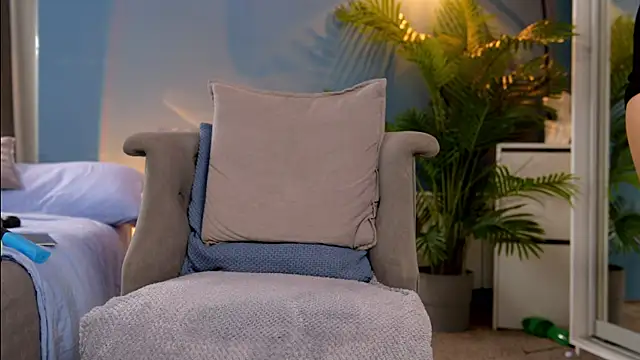  keeti  online show from March 2025 08:44:01 AM