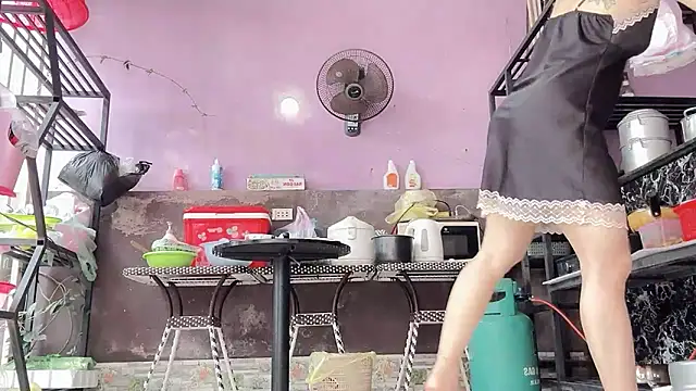 LinhChi 9x online show from April 2026 03:08:02 AM