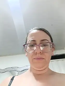miss hanna07 online show from May 2026 03:24:02 AM