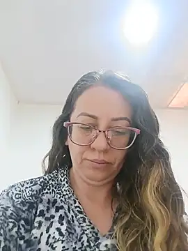 miss hanna07 online show from July 2026 01:04:02 PM
