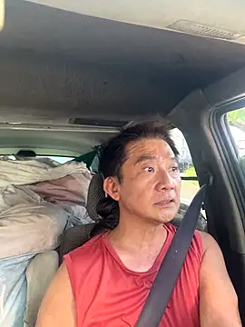 YuHsuant online show from September 2025 07:14:02 AM