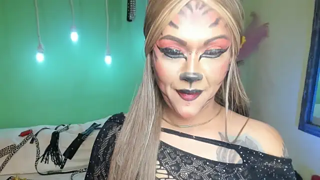 Snapshot of angelina_james_ chatting on October 2025 03:56:02 PM angelina james online show from October 2025 03:56:02 PM