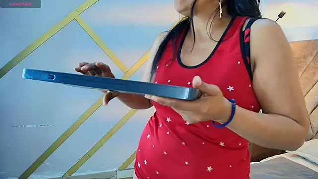 Anthonelaa   online show from May 2026 08:26:02 PM