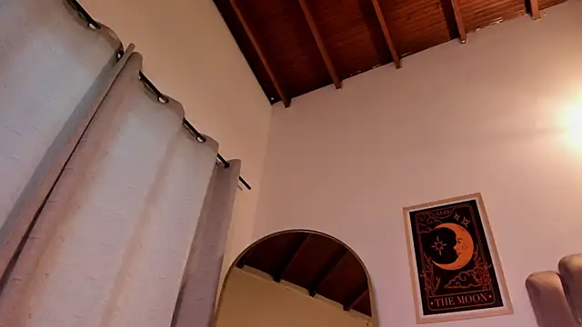 sky caroline online show from February 2026 09:13:02 PM